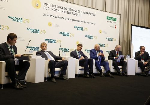 «Золотая осень -2018»: Ильшат Фазрахманов рассказал о республиканской молочной программе 